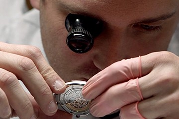 成都江诗丹顿手表分针为什么不走了